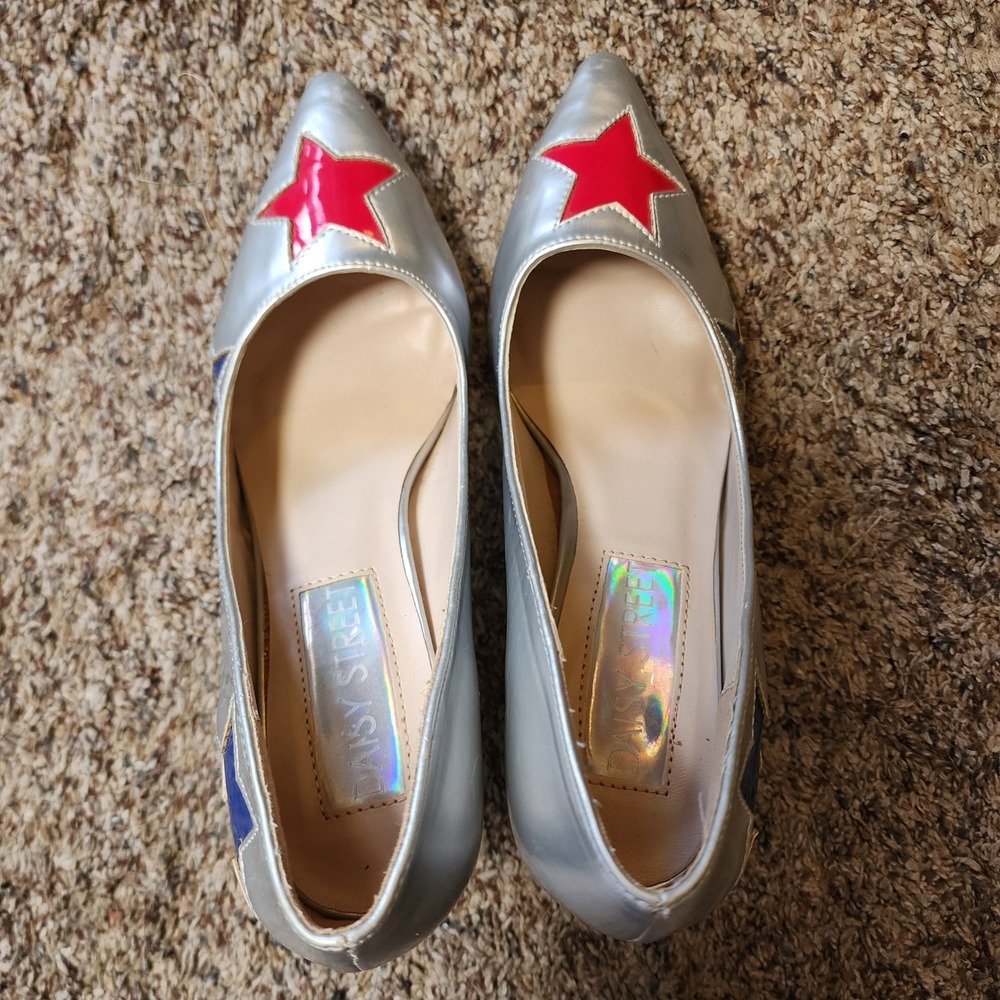 Daisy Street Silver Metallic Star Block Heel Pointed Toe Pumps NWOT US7 UK5 - Picture 4 of 7